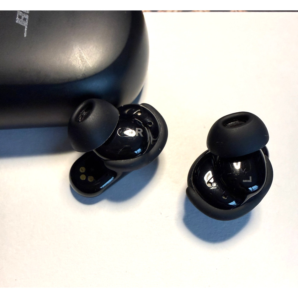 Bose QuietComfort Ultra Wireless Bluetooth Earbuds Black with All Components - Picture 8 of 11